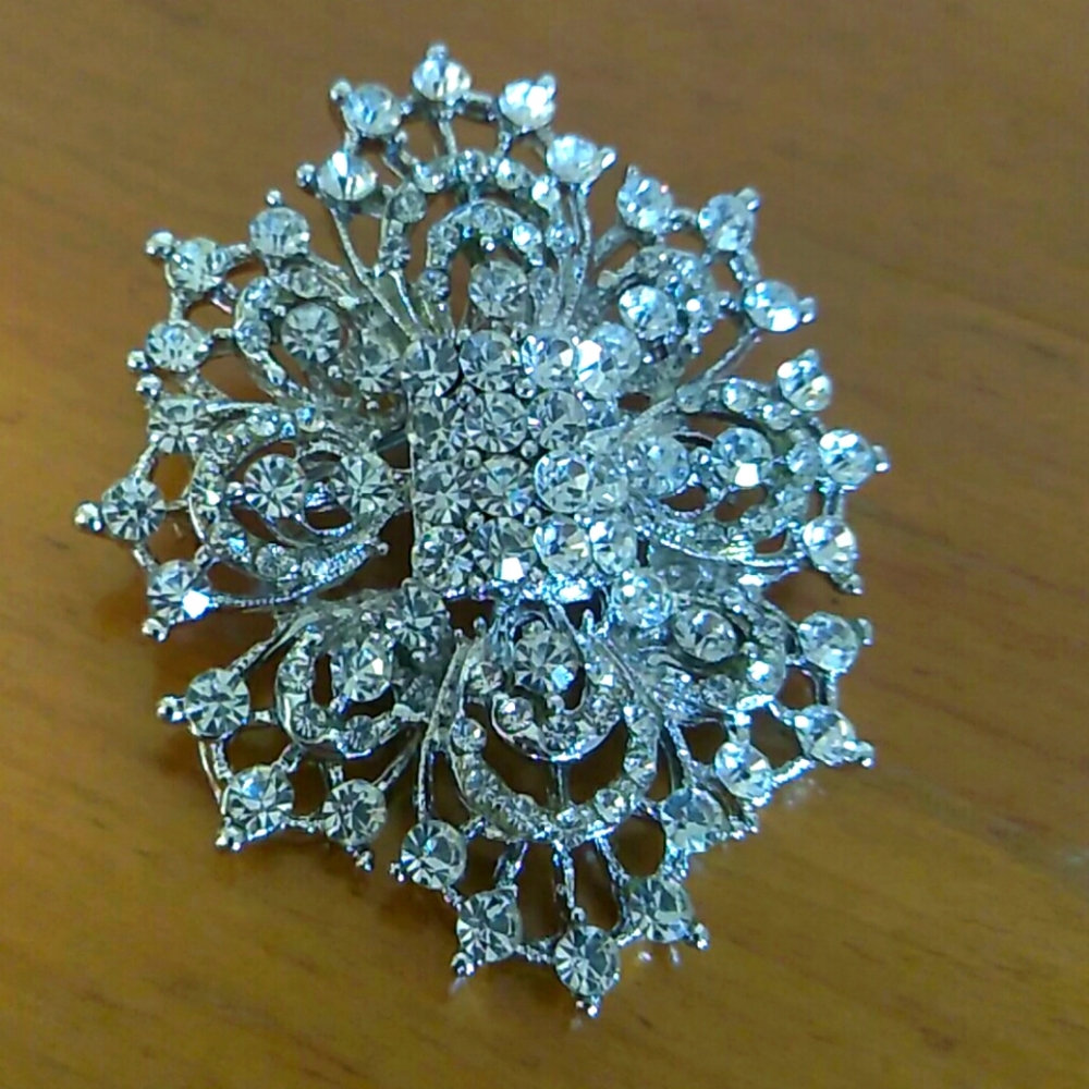 Silver Tone Rhinestone Brooch